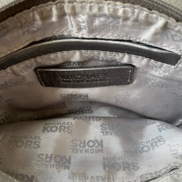 Michael kors Gray Silver Pebbled Leather Wristlet
